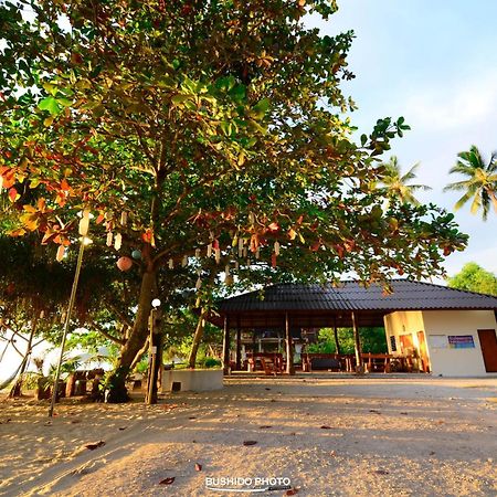 Baanchaylay Resort Khanom Exteriör bild
