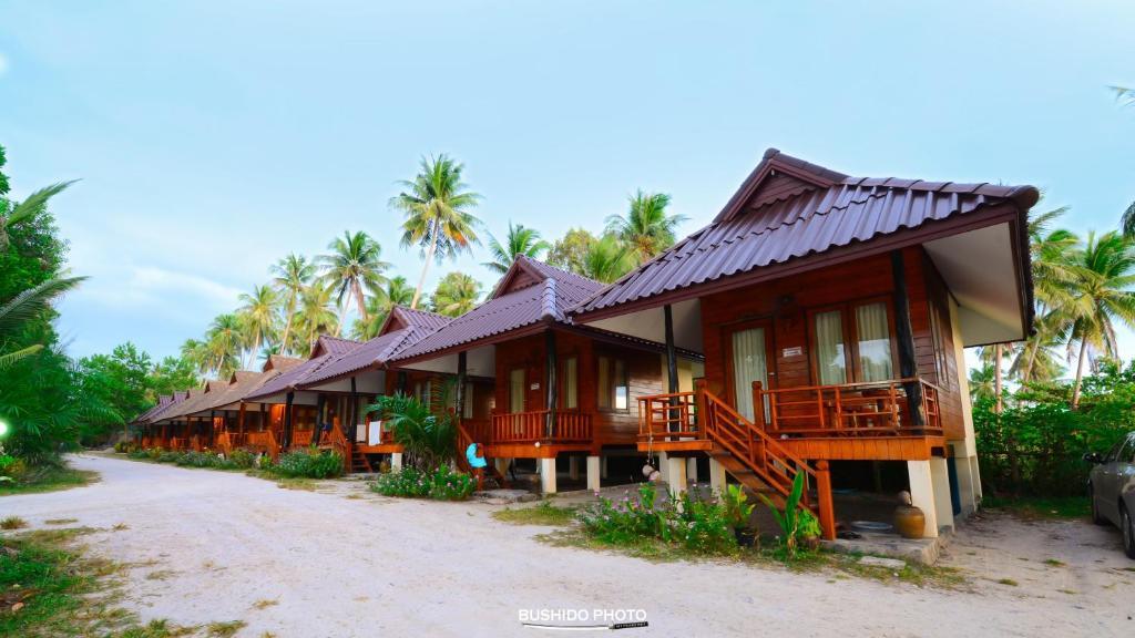 Baanchaylay Resort Khanom Rum bild
