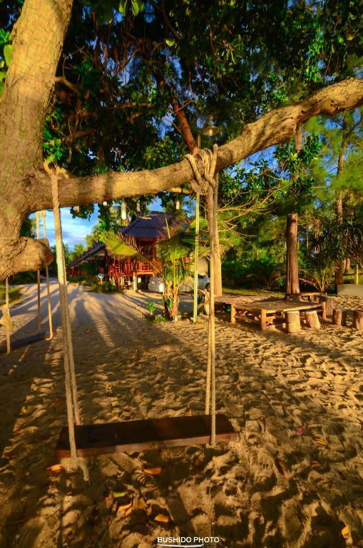 Baanchaylay Resort Khanom Rum bild