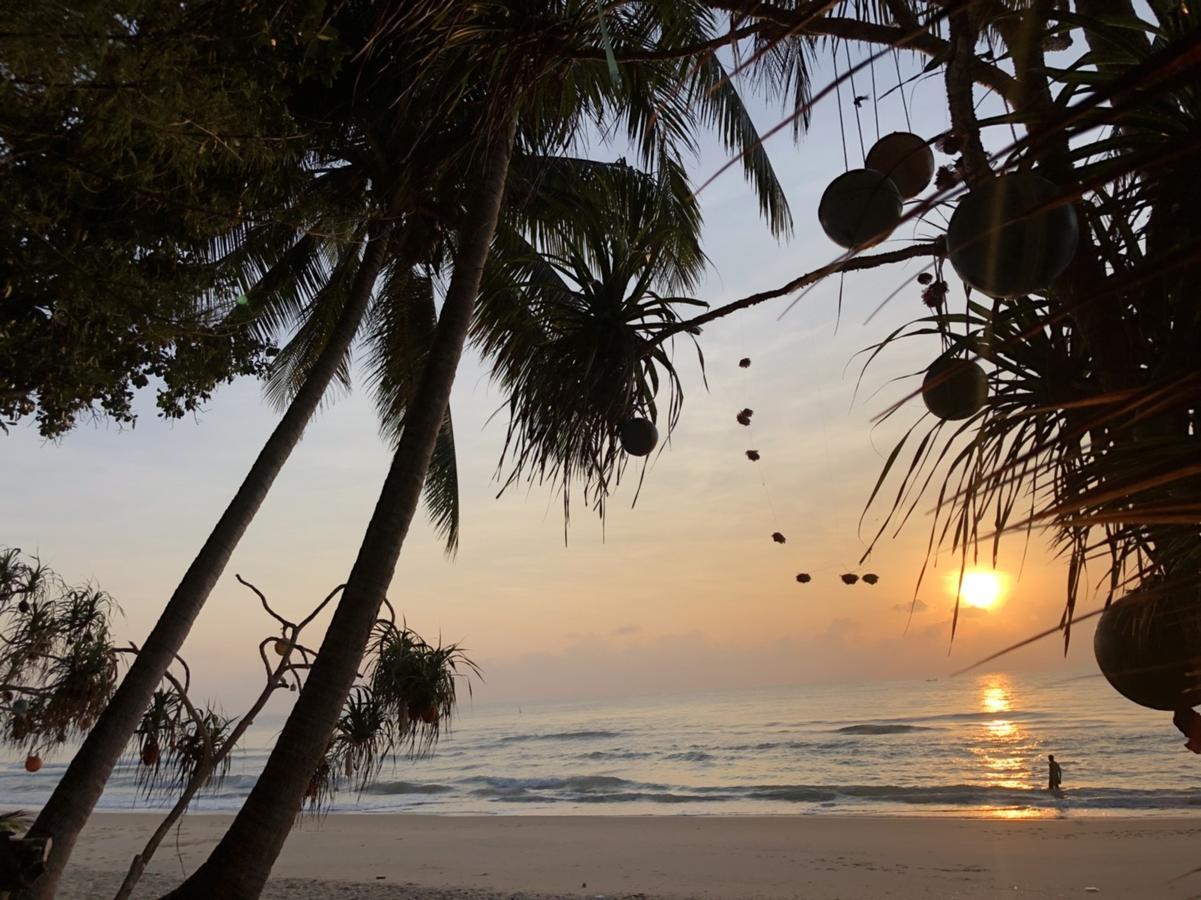 Baanchaylay Resort Khanom Exteriör bild